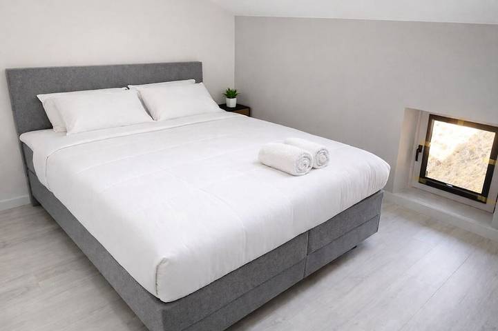 La Vie en Rose - 8p Family Renovated House with Garden & Terrace in Muno, Florenville