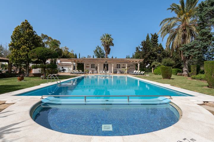 Villa für 10 Personen, mit Garten und Sauna sowie Whirlpool und Kinderpool in Serra de Tramuntana - 4