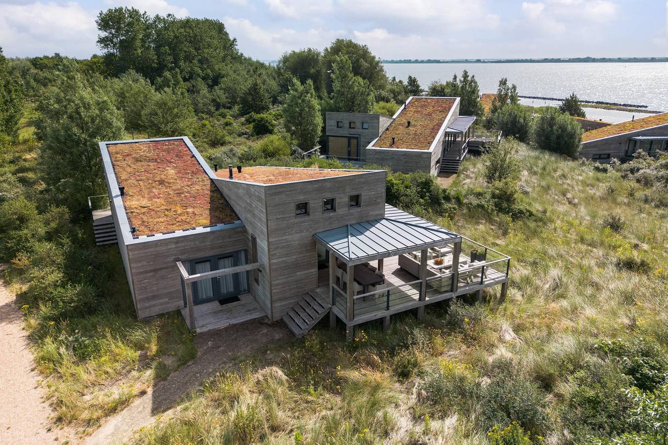 Villa for 4 Guests in Goeree-Overflakkee, North Sea Netherlands