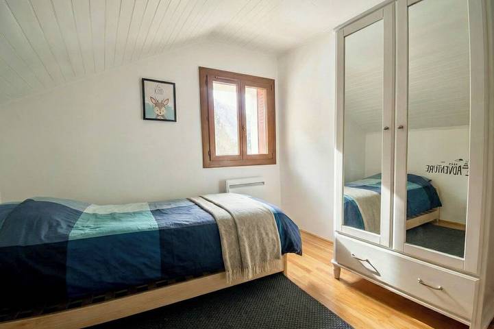 Charming house for 6 people.  Vénosc - Terrace with mountain view, access to Les 2 Alpes in Vénosc, Les Deux Alpes