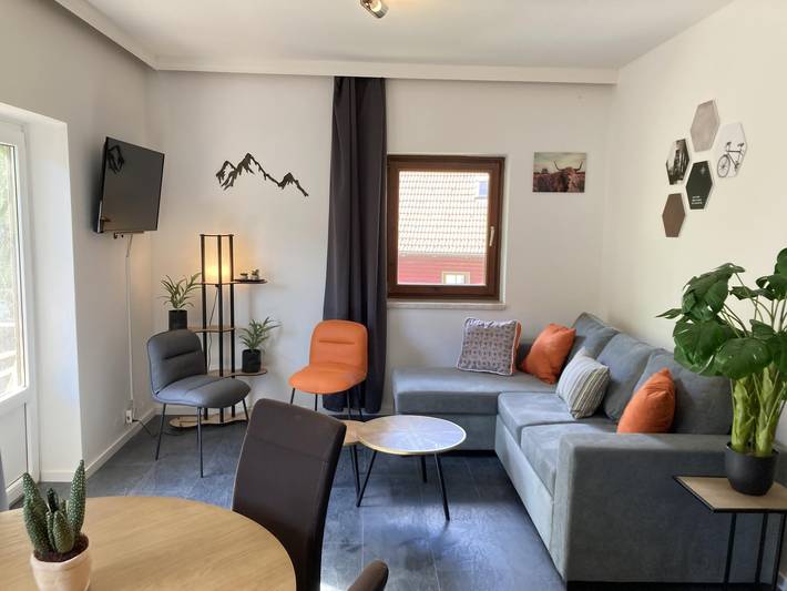 Ganze Wohnung, Ferienwohnung mit Meerblick und Privatstrand in Feld am See, Villach-Land