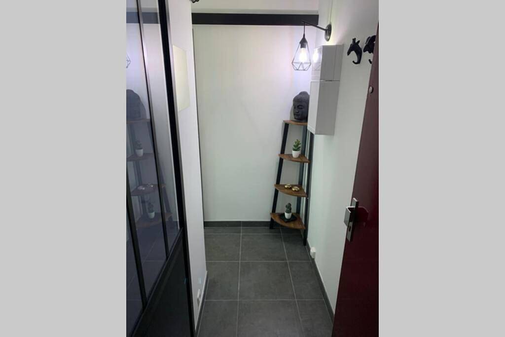 Appartement entier, Le Spamoureux bien-être a deux in Boussy-Saint-Antoine, Essonne
