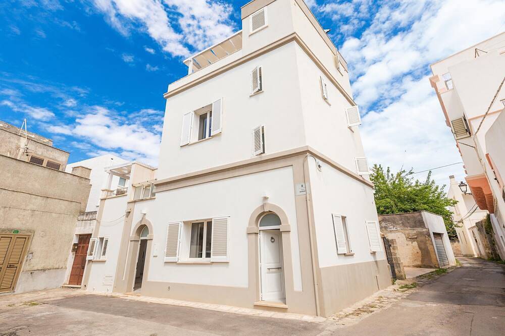 Entire apartment, Lecasinedico` - Mia by Barbarhouse in Castrignano del Capo, Gulf of Taranto