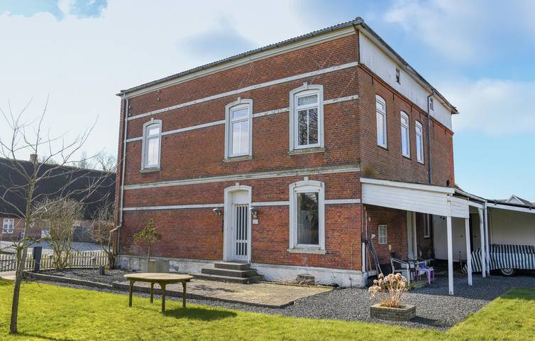 Ferienhaus für 8 Personen, mit Terrasse und Garten in Højer