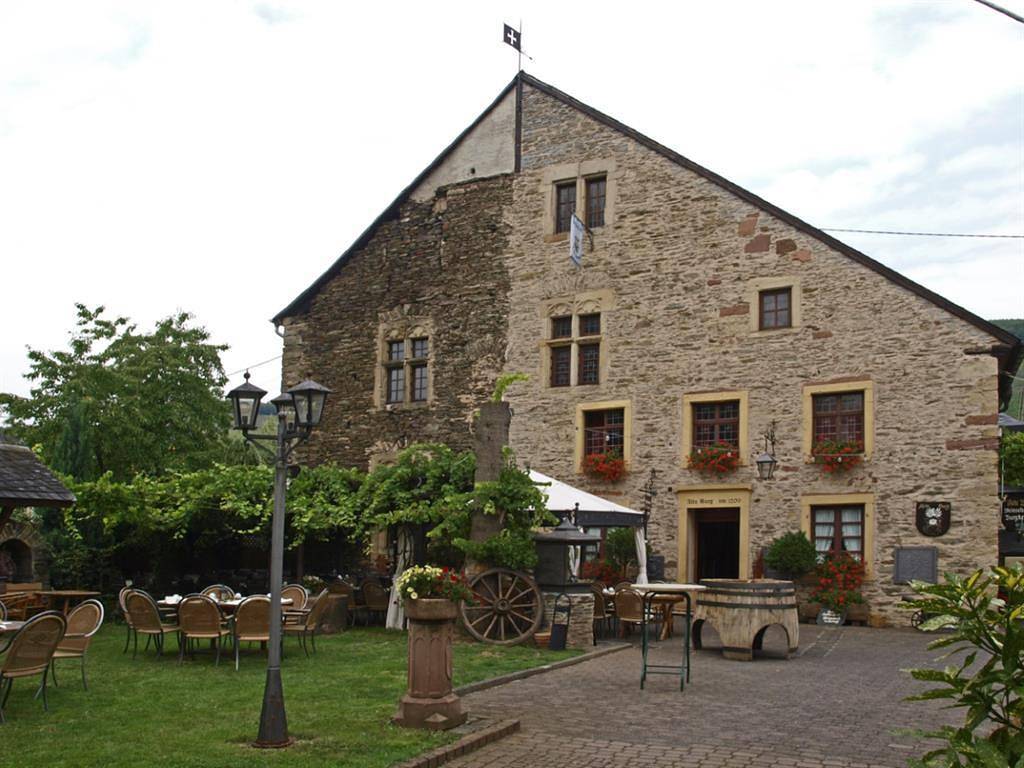 Alte Burg Longuich - Gästehaus in Longuich, Moseleifel