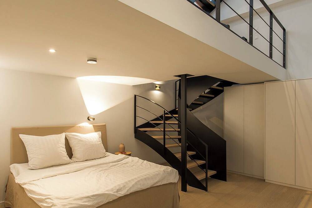 Gallery Loft, 3 Level Maisonette w/ private garden + access to rooftop, bicycles in München Schwabing, München