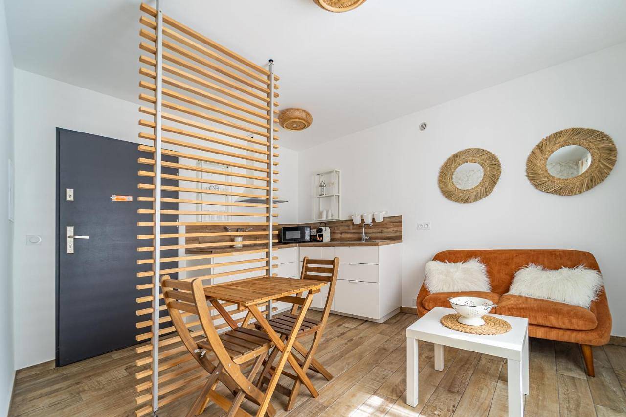 Appartement entier, One-Bedroom Apartment in Frontonas, Région de La Tour-du-Pin