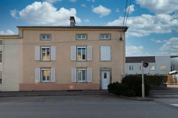 Gîte pour 4 personnes, avec jardin dans Darney
