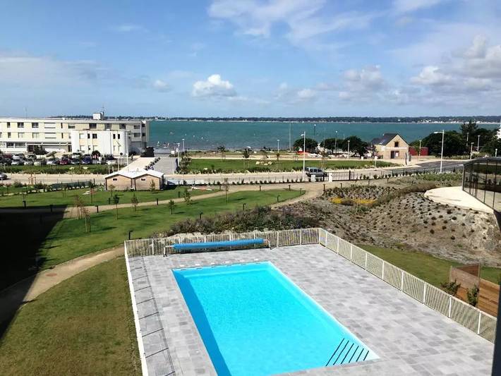 Gîte pour 2 personnes, avec Piscine dans Plage Sables Blancs