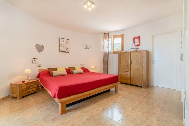 Modern-Mediterranean villa, large pool, sea view, lots of beach, sleeps 10 in Alcalà de Xivert, Costa del Azahar