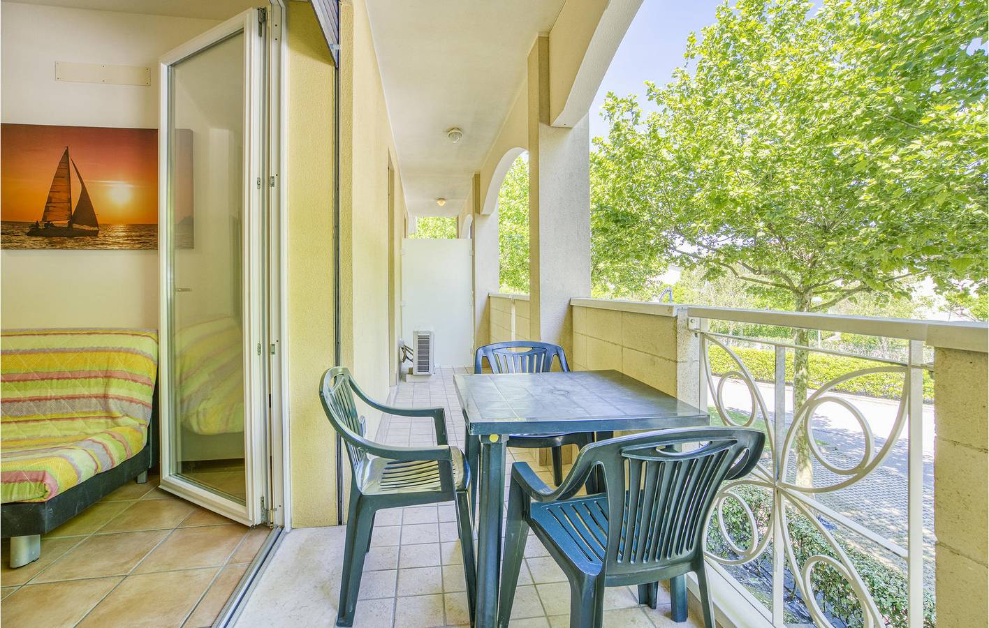Ganze Ferienwohnung, Appartement am Strand mit Parkplatz, AC, Pool und Terrasse in Porto Santa Margherita, Caorle