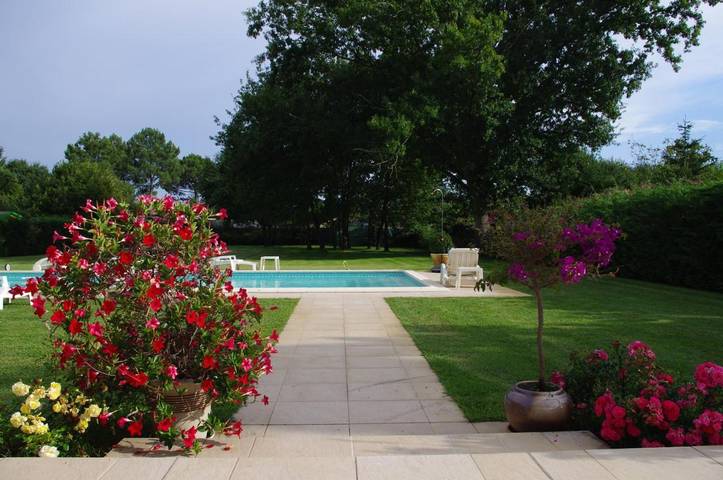 Maison d’hôte pour 2 personnes, avec vue ainsi que piscine et jardin à Lège-Cap-Ferret - 2