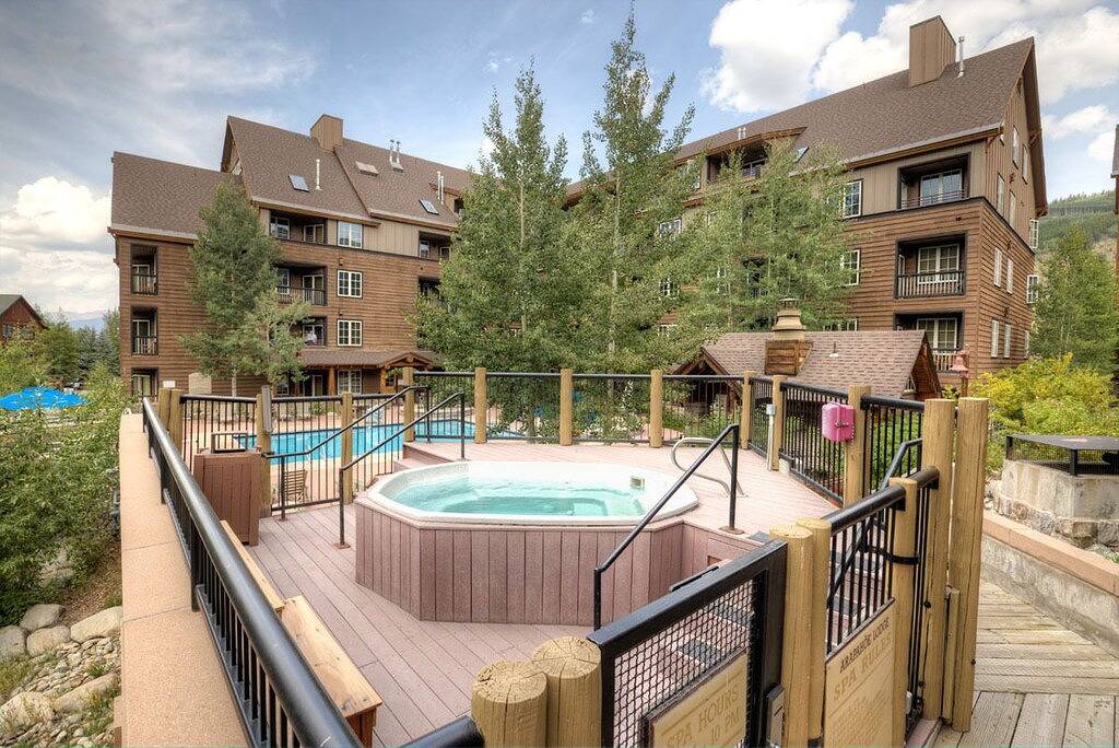 Ganze Wohnung, 1 Schlafzimmer in River Run Village, in der Nähe der Gondel, Blick auf die Skipiste, kostenloses Wifi in Arapahoe Basin