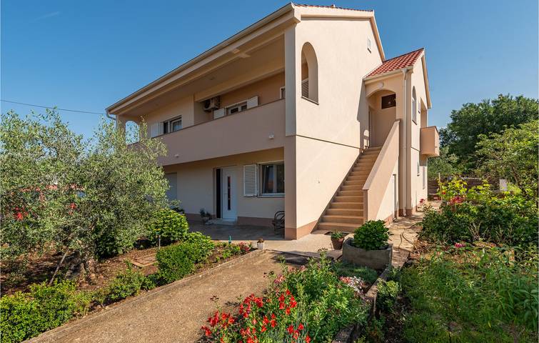 Apartamento de vacaciones para 6 personas, con jardín y terraza - 1