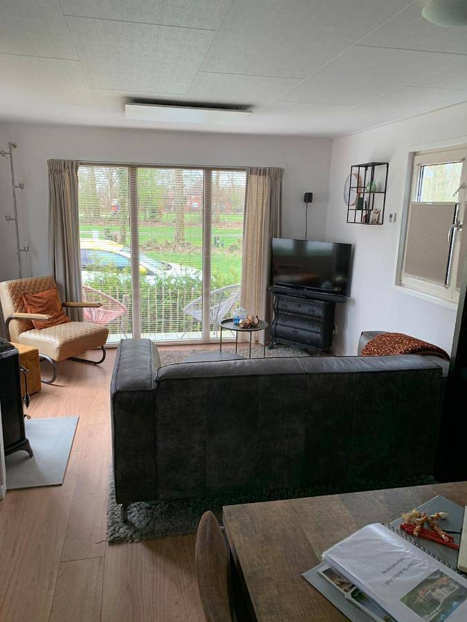 Geheel appartement, Chalet De Buiten Post in Leek (Groningen), Provincie Groningen