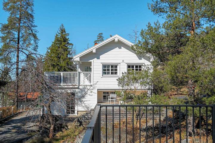 Villa für 7 Personen, mit Garten und Balkon - 1