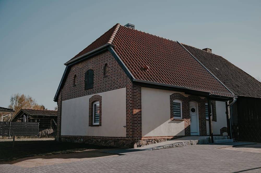Neu saniertes Ferienhaus nahe Schwerin für 2 Personen, barrierefrei in Brüsewitz, Nordwestmecklenburg (Wismar und Umgebung)