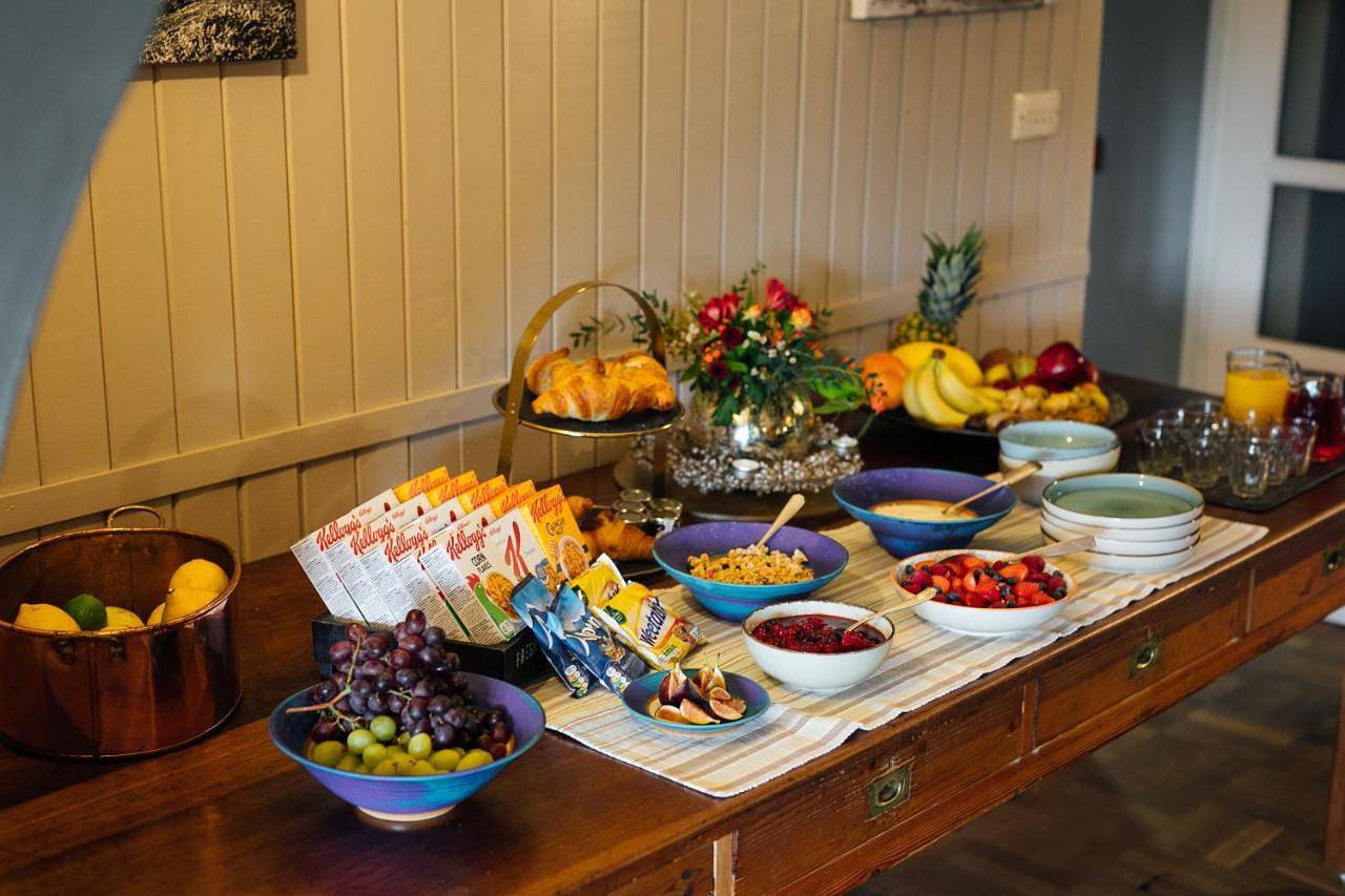 Castlemead Country House By The Sea in Manorbier, Pembrokeshire