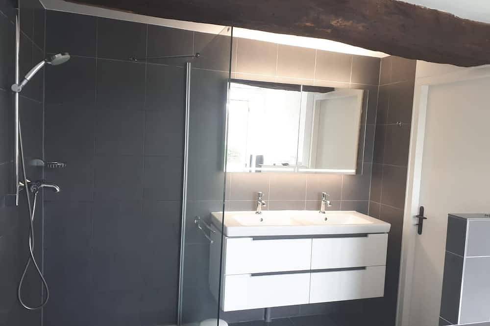 Exclusief authentiek herenhuis (16p) vlakbij Maastricht in Eijsden, Limburg