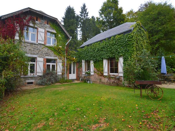 Location de vacances pour 14 personnes, avec terrasse, adapté aux familles à Bièvre - 2