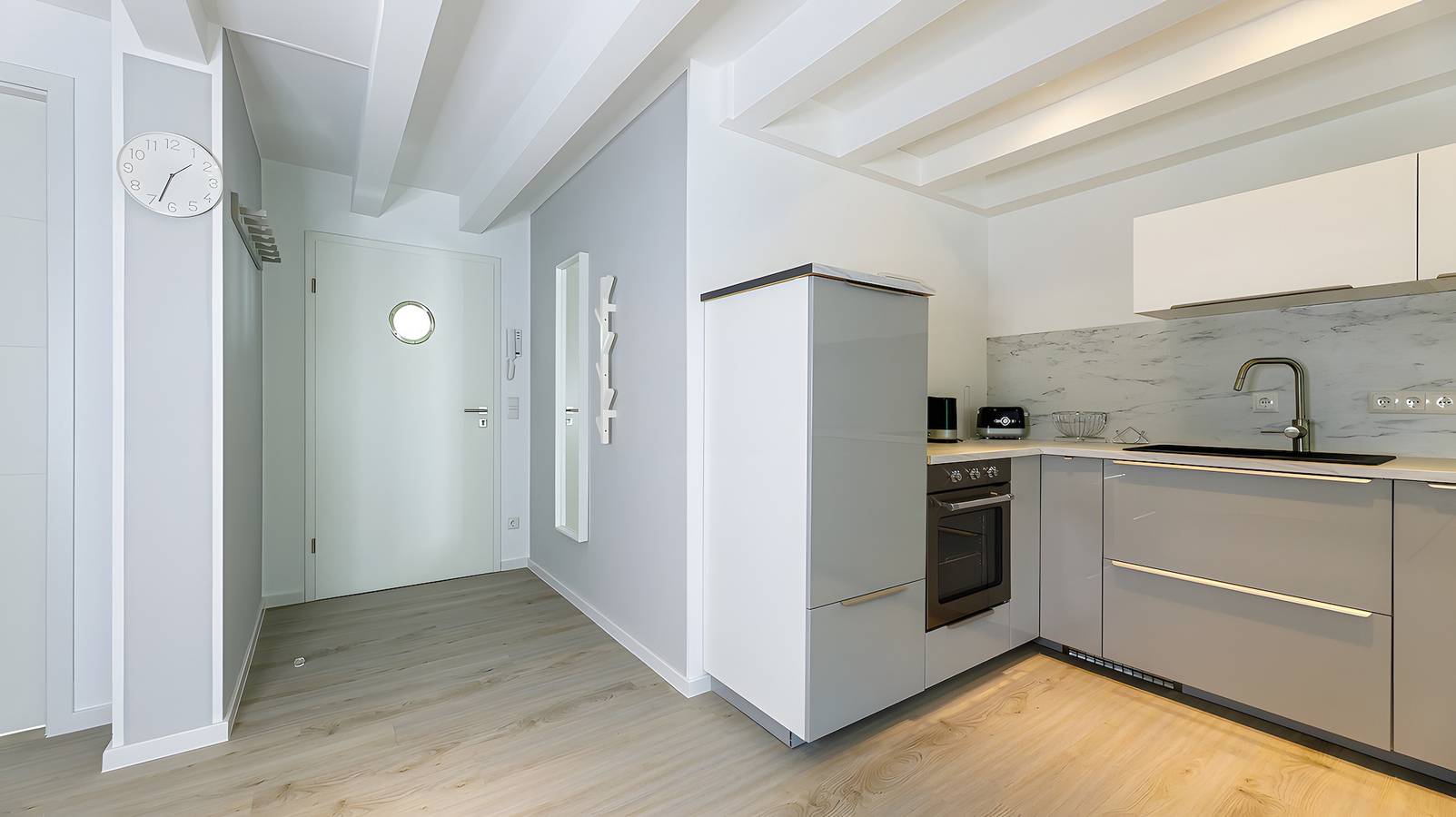 Ganze Wohnung, Ferienwohnung 'Mia' mit Meerblick, Balkon und Wi-Fi in Prora, Binz