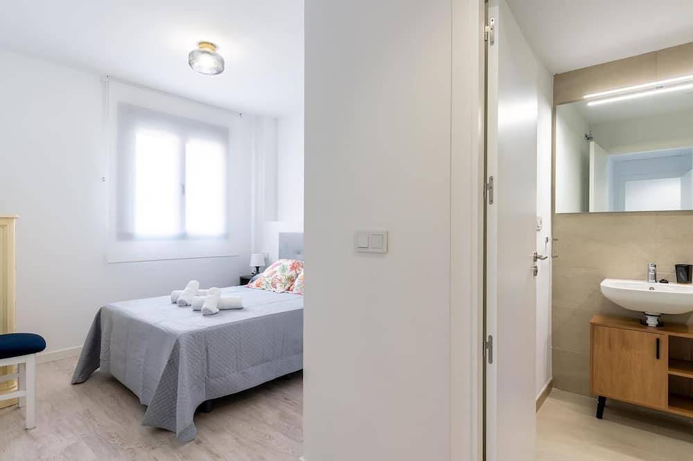 Entire apartment, Holi-Rent Pobladores in Camas, Sevilla Province