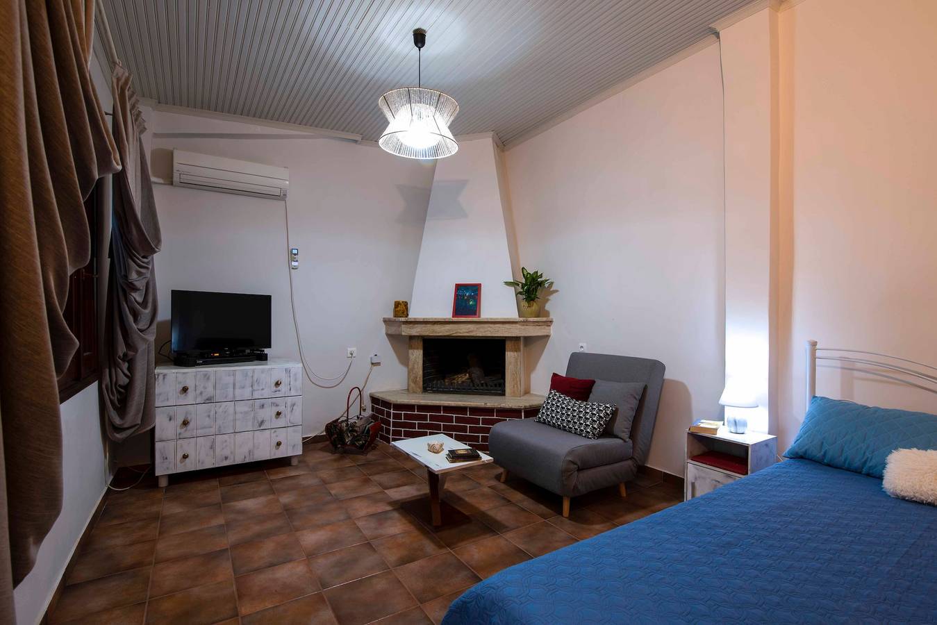 Gehele studio, Vakantiehuis 'Sweet Home' met Privéterras, Wi-Fi en Airconditioning in Volos, Magnisia
