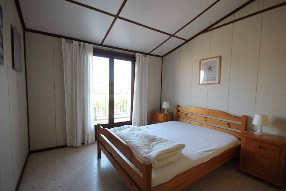 Villa with 4 Bedrooms, for 9 people, wifi, only at 400m from the beach of Portiragnes plage in Portiragnes Plage, Portiragnes