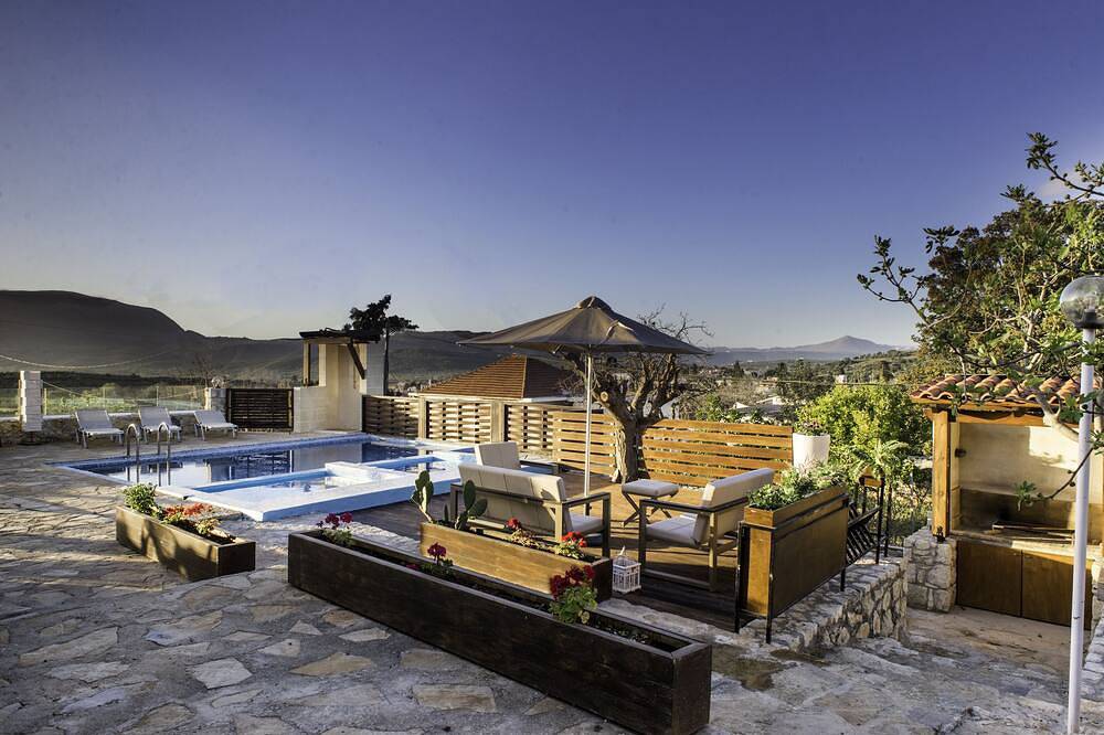 Gemütliche traditionelle Villa - eigener Pool - ideal für Familien mit Kindern in Armeni, Chania und Umgebung