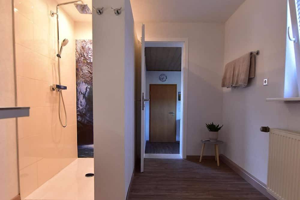 Ganze Wohnung, Südwestpfälzer Ruheoase - Appartement/Fewo, Dusche, Wc, Terrasse in Busenberg, Landkreis Südwestpfalz