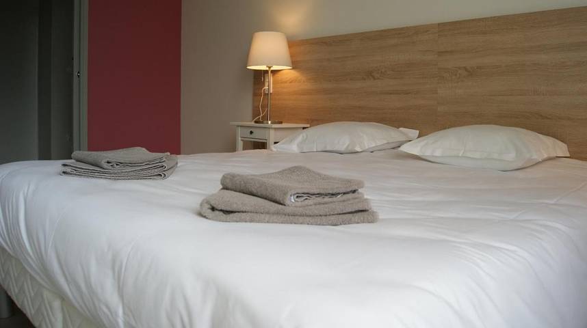 Hôtel pour 2 personnes, avec jardin à Gramat - 3