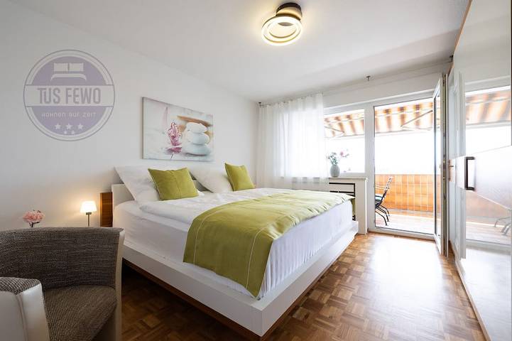 Ganze Wohnung, Über Mönchengladbachs Dächern in Mönchengladbach, Niederrhein