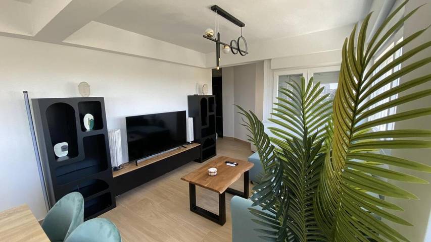 Gîte pour 10 personnes, avec vue et terrasse, adapté aux familles à La Línea de la Concepción - 4