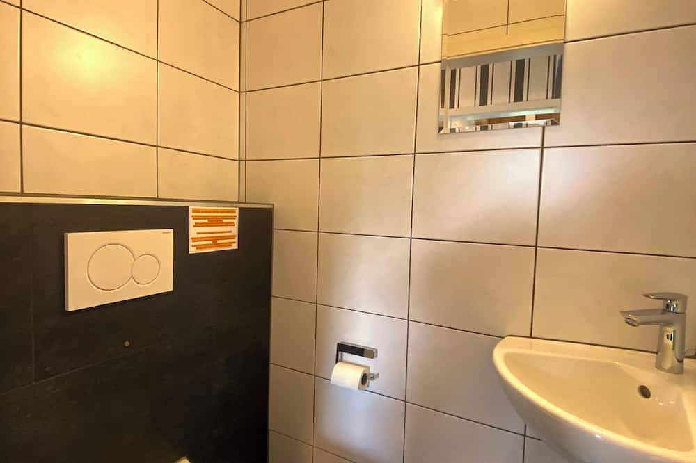 Ganze Wohnung, Ruhige Ferienwohnung am Weiher mit einzigartiger Fernsicht Haustiere erlaubt in Schmidt, Nideggen