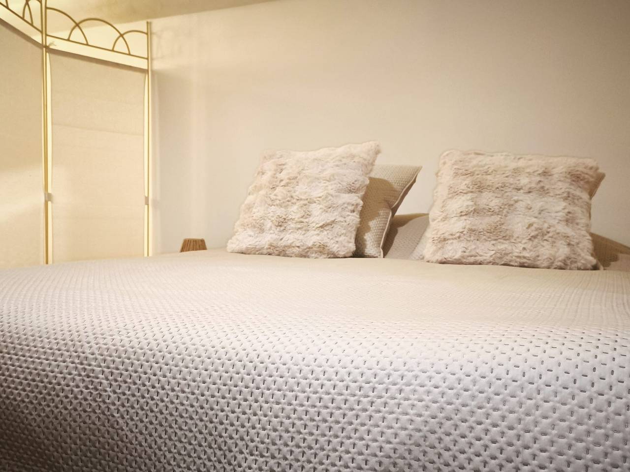 Zimmer 'La Suite - Darjeeling' mit Gemeinschaftsterrasse, Garten & Wlan in Lédenon, Nimes und Umgebung