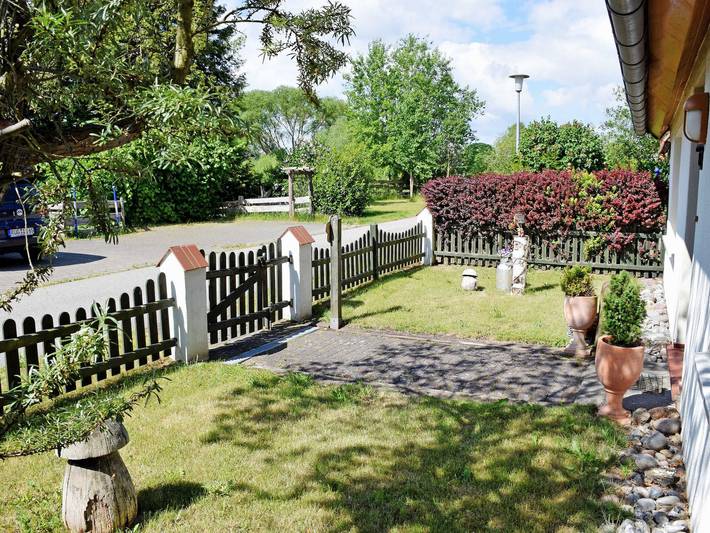 Ferienwohnung für 2 Personen, mit Terrasse und Garten, kinderfreundlich in Putbus - 4
