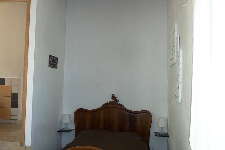 Gîte pour 4 personnes, avec jardin et terrasse à Venterol - 2