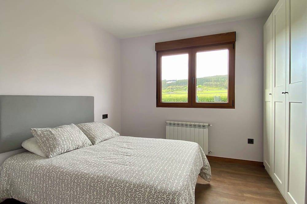 Charming coastal villa near the Cathedrals Beach in Ribadeo. in Ribadeo, Rías Altas