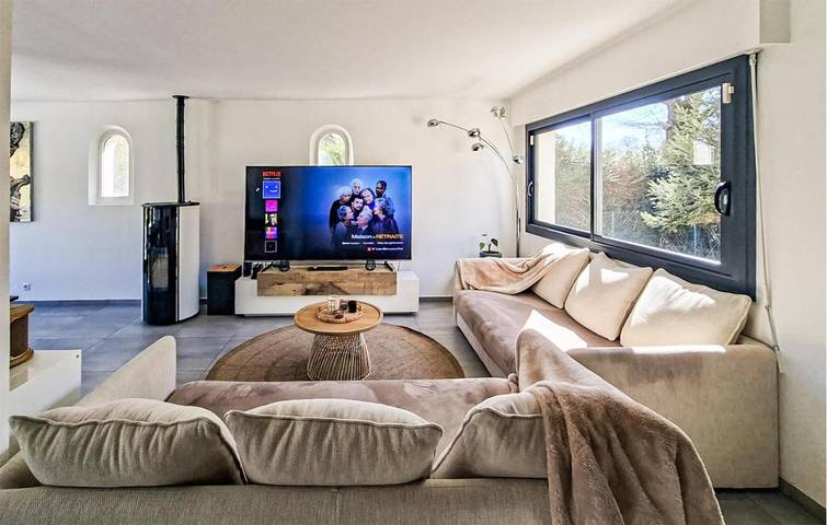 Location de vacances pour 8 personnes, avec piscine à Yerres - 3