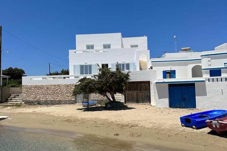 Vacation rental for 5 people in Milos