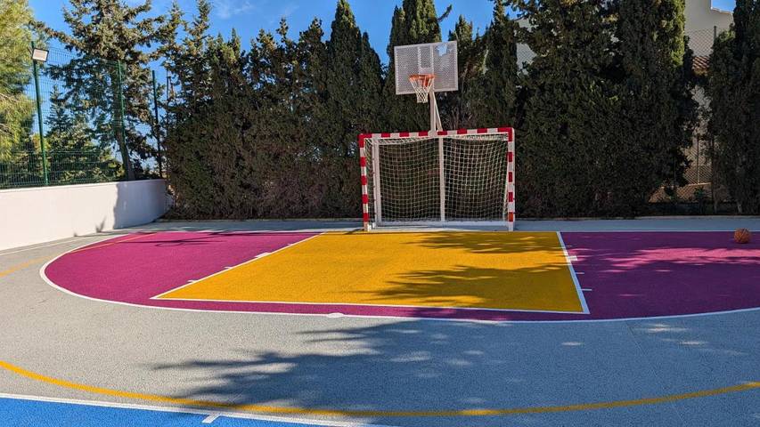 Villa pour 15 personnes, avec vue et vue sur le lac ainsi que piscine et jardin, adapté aux familles à Torrevieja - 3