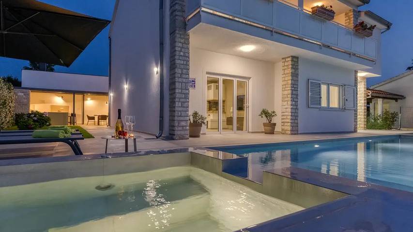 Villa mit pool für 8 Personen, mit Garten und Terrasse sowie Pool in Poreč - 3