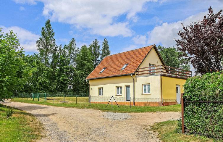 Ganze Ferienwohnung, Gemütliches Strandapartment mit TV, Terrasse und Geschirrspüler in Walow, Mecklenburgische Seenplatte