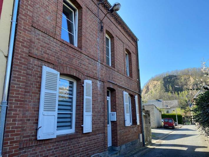 Location de vacances pour 4 personnes, avec terrasse et vue à Fumay - 3