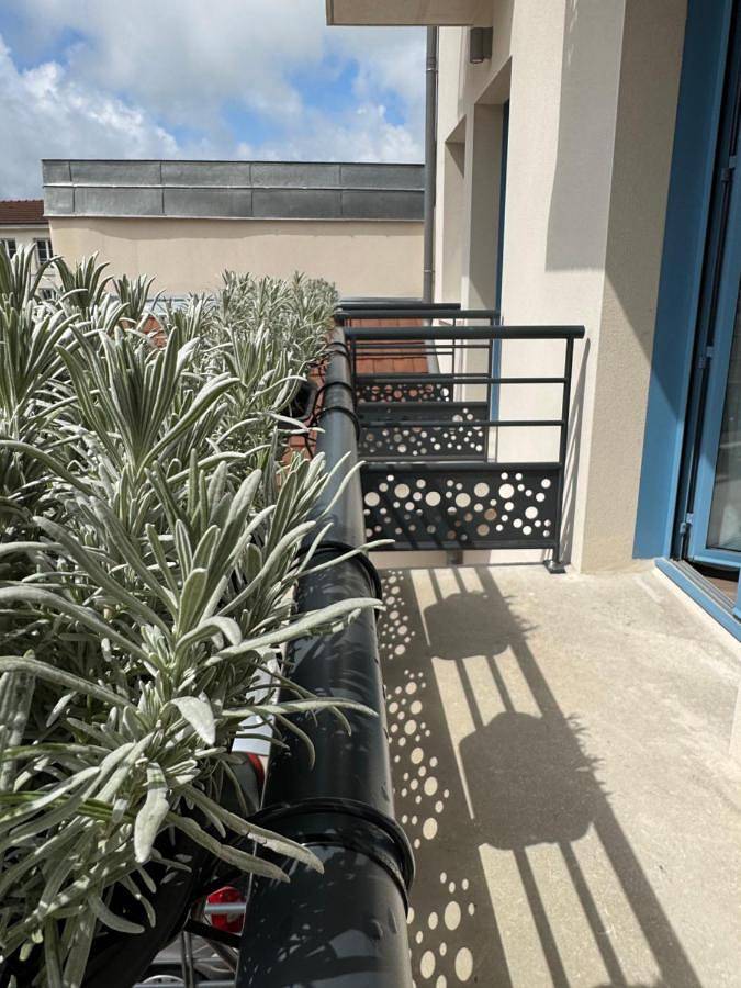 Large Double Room in Nogent, Haute-Marne