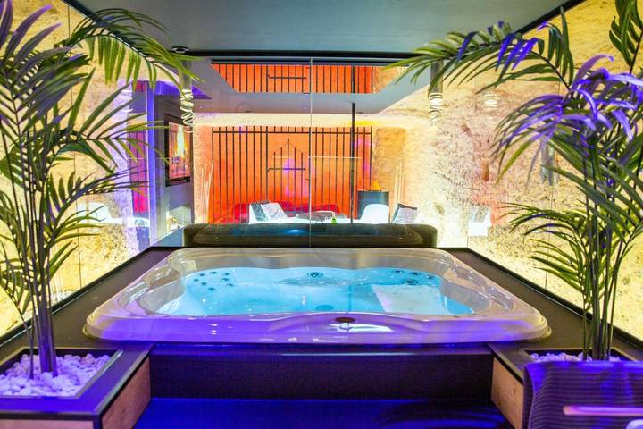 Hôtel pour 2 personnes, avec Jacuzzi à Tours