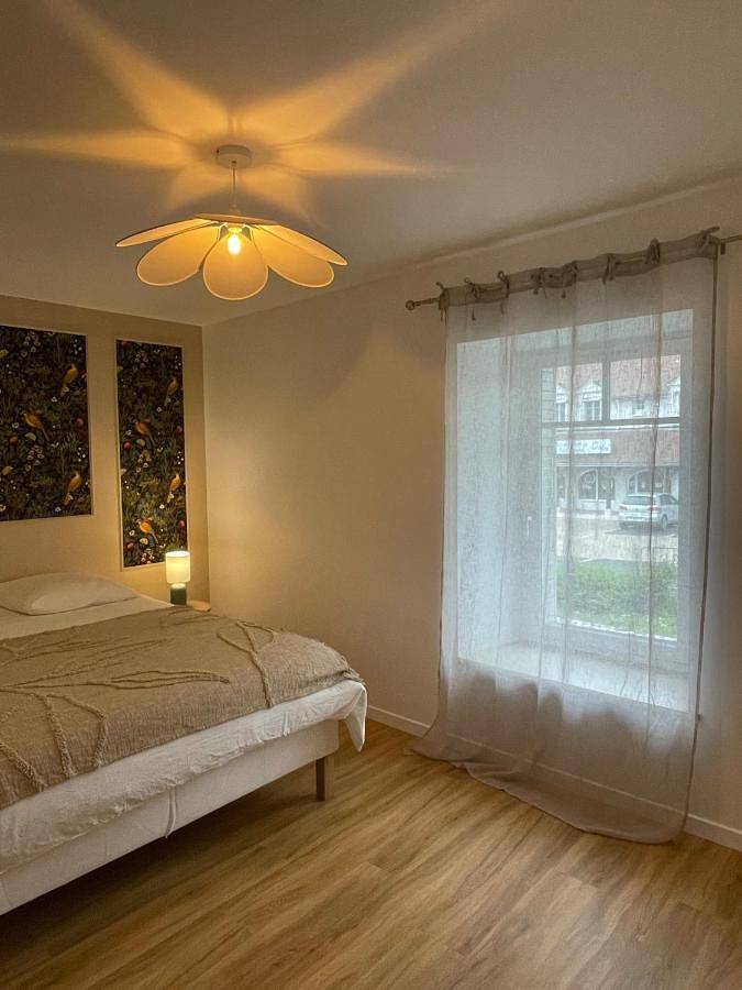 Appartement entier, Two-Bedroom Apartment in Huisseau-sur-Cosson, Sologne