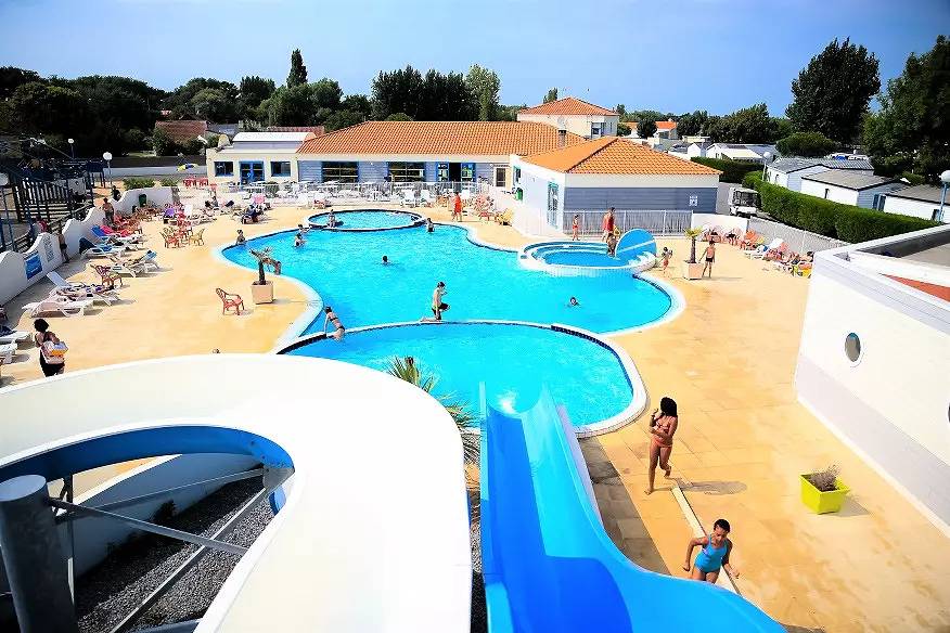 Mobil-home Relax Tv - 2 chambres - 4/6 personnes in Saint-Jean-de-Monts, Vendée