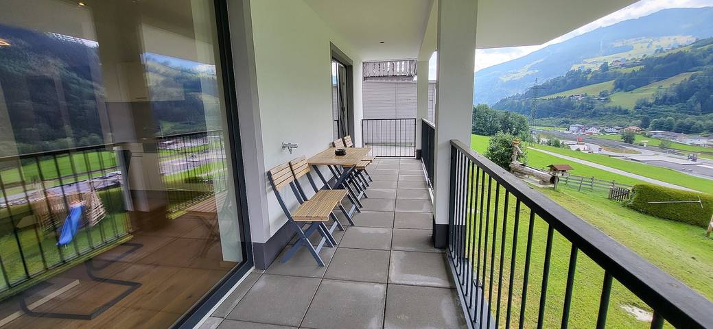 Ferienwohnung für 6 Personen, mit Garten und Balkon sowie Ausblick, kinderfreundlich in Schladming-Dachstein - 2