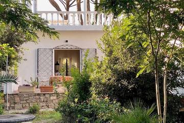 Bungalow für 4 Personen, mit Terrasse und Garten in Latium